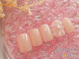 ぷっくりフラワーネイル