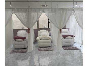 Tiny 美園店【ティニー】の写真/ブライダル等のイベントを控えている方/忙しくてサロンに通えない方/移動時間がもったいない!という方に◎