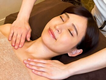 アロマージュ 吉祥寺(aroMaju/アロマージュ)/◆デコルテのマッサージ