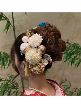 アール(R)/成人式、卒業式のヘアメイク着付