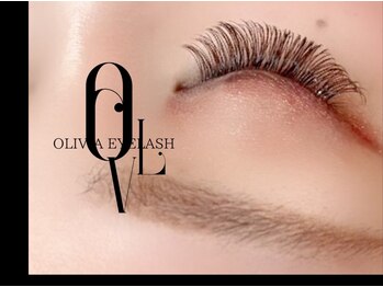 オリビア アイラッシュ(OLIVIA EYELASH)の写真/《束感バインド★ダブルフラットラッシュ》最軽量&超安定のスリーフラット使用の新技法で理想のボリューム!