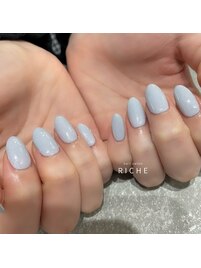 ライトブルーのマグネットネイル