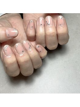 ムー(moo)/チークネイル