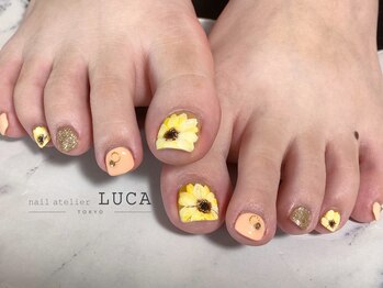 ネイルアトリエルカ(nail atelier LUCA)/W-310 大人可愛い向日葵ネイル