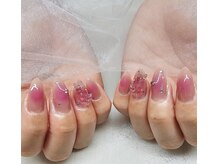 じんわりチークネイル