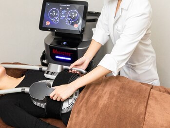 ロザブルー(ROSA BLU)/最新痩身機器”マグフォース”！