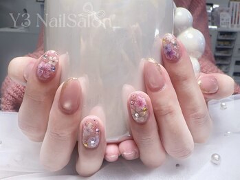 ワイスリー(Y3)/お花モチーフ中心のデザイン限定