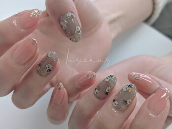 ラシェスキタモト (luscius kitamoto)/手作り押し花ネイル