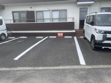 桜花カイロプラクティック/駐車場2【側道からのイメージ】