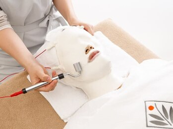 スキンラボ 新宿(@SkinLabo)の写真/★新春SP★大特価【¥8800】エンビロン◆首ケアもついた超お得コース◆高濃度ビタミン導入~首鎖骨まで~