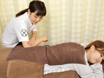 こりとる堂 十三店の写真/「痛いのが普通」になっていませんか!?首や肩のコリや痛みを本気改善!!お悩み箇所の集中ケア・全身ケアも◎