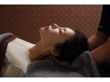 スイミンテラス 八丁堀店/ドライヘッドスパ施術風景