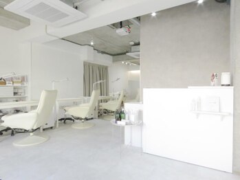 換気ばっちり広々店内♪