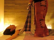 タイリラクゼーションスペース プラスセフィーレ(Thai Reｌaxation Space +CEFLE)/タイ古式＋パカマー