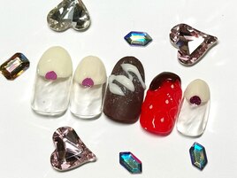 バレンタインネイル￥7500
