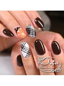 ジュジュ(Juju)/オレンジチョコと紗々ネイル