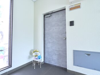 メナードフェイシャルサロン 東園田店/可愛いビューニャンがお出迎え