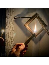 Salon Now or Never/ダウンライトの個室でゆったり