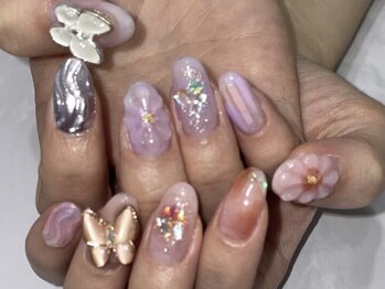 シエル(CIEL)/フラワー蝶々ネイル