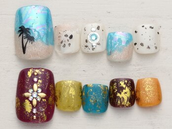 ノーネイル 町田(NO NAIL MACHIDA)の写真/夏真っ盛り♪2025年NEW*フットネイル【写真】新作8/1～リゾートヤシの木×アジアンネイル¥4990♪町田駅