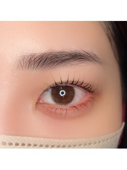 エイティスト(8ist)/パリジェンヌ[新宿/新宿駅]