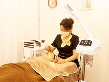 繊美の雰囲気(かっさを使ったフェイシャルで、ハンドでは叶わない細かいケアを)