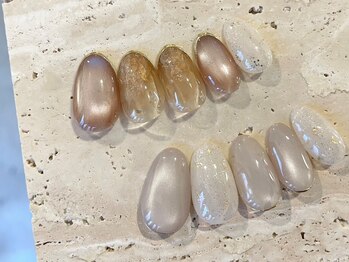 ハウスアンドアイラッシュ ネイル(House&eyelash nail)の写真/【大人の引き算ネイル】ナチュラル派やオシャレ上級者にも人気◎上品×こなれ感のあるシンプルデザイン。