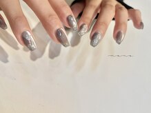 日常にそっと馴染むあなただけの特別なネイルデザインを。