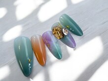 ネイルズミューコ 四谷三丁目店(nail’s MyuCo)/大人マルチカラーグラデーション