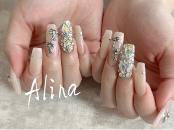 エリナネイルサロン池袋(Alina Nail Salon)の写真/【初回オフ無料/持ち込みOK♪アートやり放題＆ストーンつけ放題(パーツ代別途)】埋め尽くしもOK☆