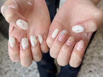 リリー(LILY)/ぽこぽこ韓国ネイル/satoko