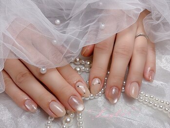 ライリス(Lylis)/シンプルだけど美人に見える☆