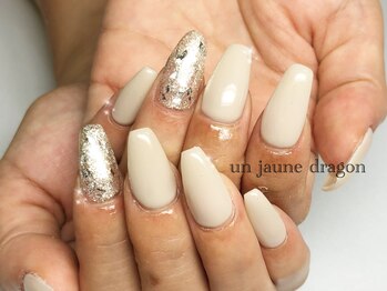 アン ジョーヌドラゴ/ホワイト☆スクエアネイル