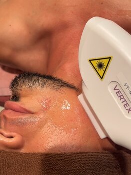 インフィニティ ビューティサロン 姫路店(INFINITY beautysalon)の写真/メンズ脱毛は今や常識！清潔感を手に入れて第一印象UP★ひげ脱毛・VIO含む全身脱毛の施術が可能です◎