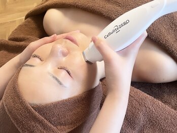 ラフォクシー(La.Foxy)の写真/韓国生まれの人気美容法◆引き締めコルギ×摩擦ゼロで肌に優しいラジオ波◎小顔/美肌/リフトアップ効果抜群