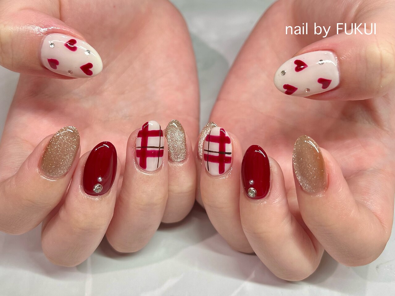 2025年-2026年冬トレンド】ボルドー ハートのネイルデザイン集｜人気順