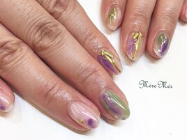 個性派ニュアンスネイル