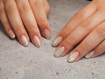 ビューティトリップ(Beauty TRIP)/MAG＋ガラスフレンチでWの輝き