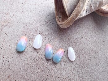 コハ 湘南台店(Koha)/夏カラー×ハンサムグラデネイル