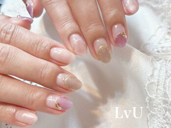 ラブユー(LvU)の写真/40代以上の方も通いやすい◎上品なデザインで、オトナかわいいシンプルネイルがあなたの生活を彩ります♪