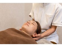 里の整体 京都の雰囲気(赤ちゃんからご年配の方まで対応できる熟練の施術者が担当します)