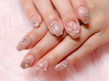 ルアナ(Luana.)の雰囲気（上品で華やかなネイルで指先に彩りを…♪）