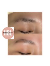 セレーナ(Selena)/ハリウッドブロウリフト