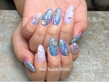 ブリージョ(Brillo)/ハンドデザイン