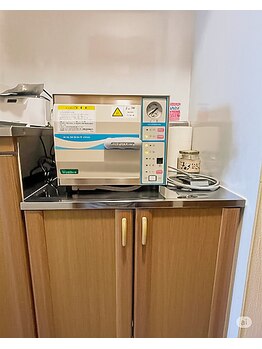 フットファースト 名古屋池下店/高圧滅菌機を常設