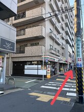 ミュリール 根津店(Murir)/セブンイレブンをそのまま直進