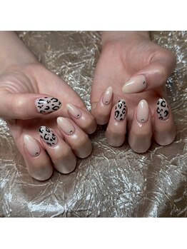 リリフリー(riri Free)/アニマル柄ネイル