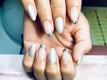 ルアナネイル(Luana_Nail)/ガラスフレンチ、シルバーラメ