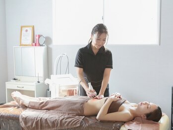 レヴール(Reveur)の写真/《史上最高ボディ★》パーソナルジム併設◎ハイパーナイフEX×パーソナルトレーニングで短期ダイエット！