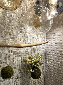 ビハダ(BeHADA)/サロン内